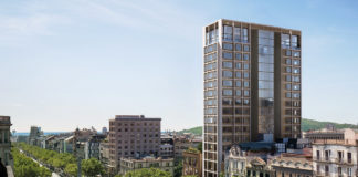 Las exclusivas viviendas que se venden en Barcelona desde 2,3 millones El inmueble ubicado en el número 111 de Paseo de Gracia es propiedad del fondo KKH Property Investors, junto al número 109, donde se ubicará la Casa Seat. La compañía ha realizado una inversión de 180 millones de euros para la remodelación de los activos. La reforma ha ido a cargo del estudio de arquitectura OAB de Carlos Ferrater